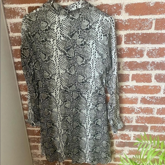 Ripe Snakeskin Black, White & Gray Long Sleeve Dress - Picture 3 of 5